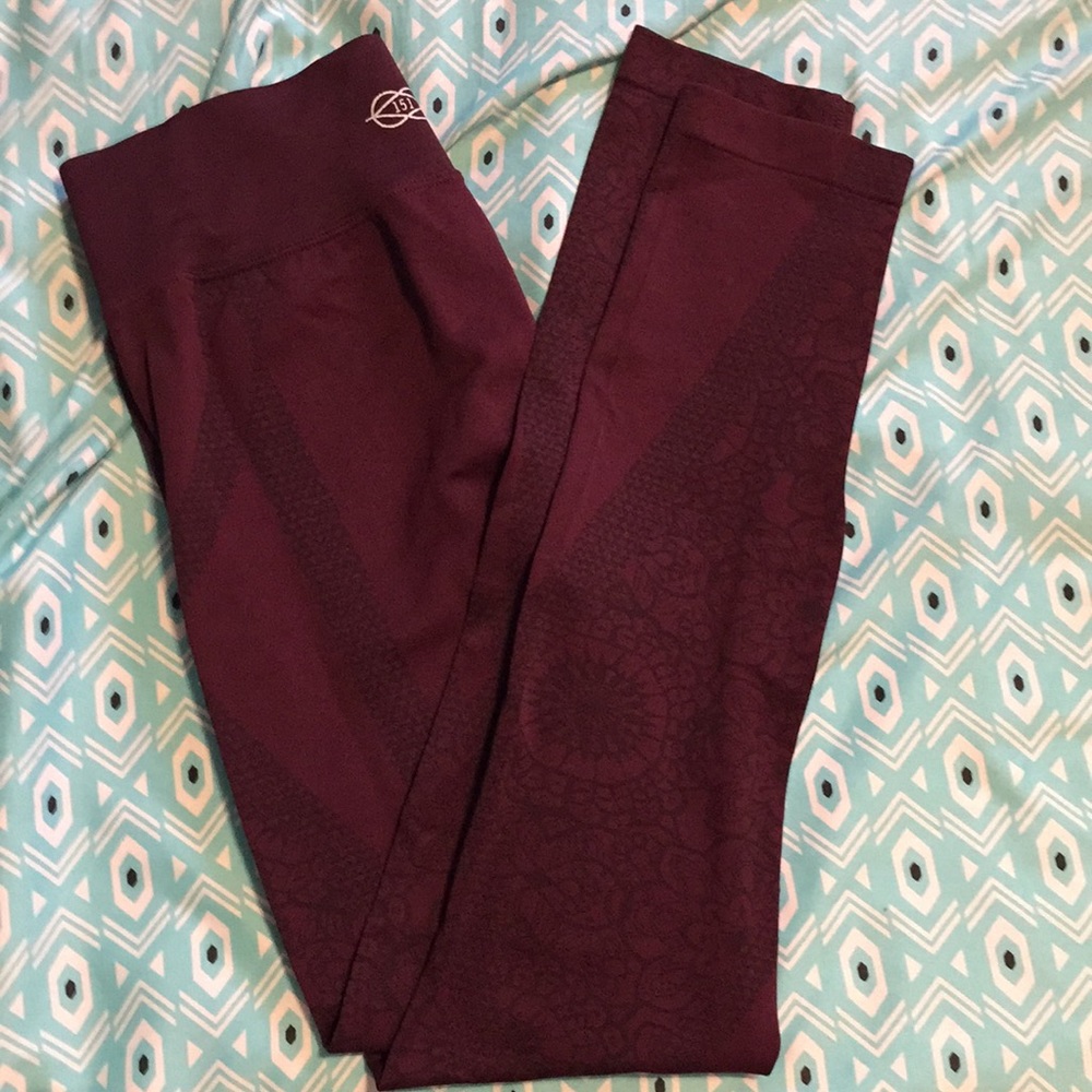 Fashion Nova active leggings